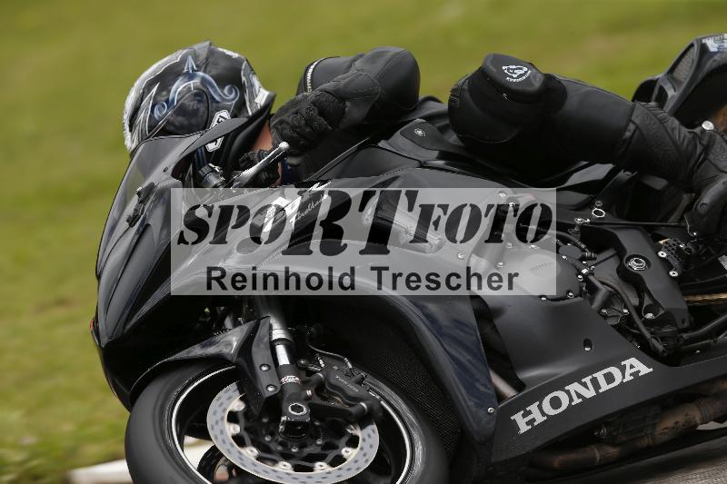 /Archiv-2024/25 30.05.2024 TZ Motorsport Training ADR/Gruppe rot/4